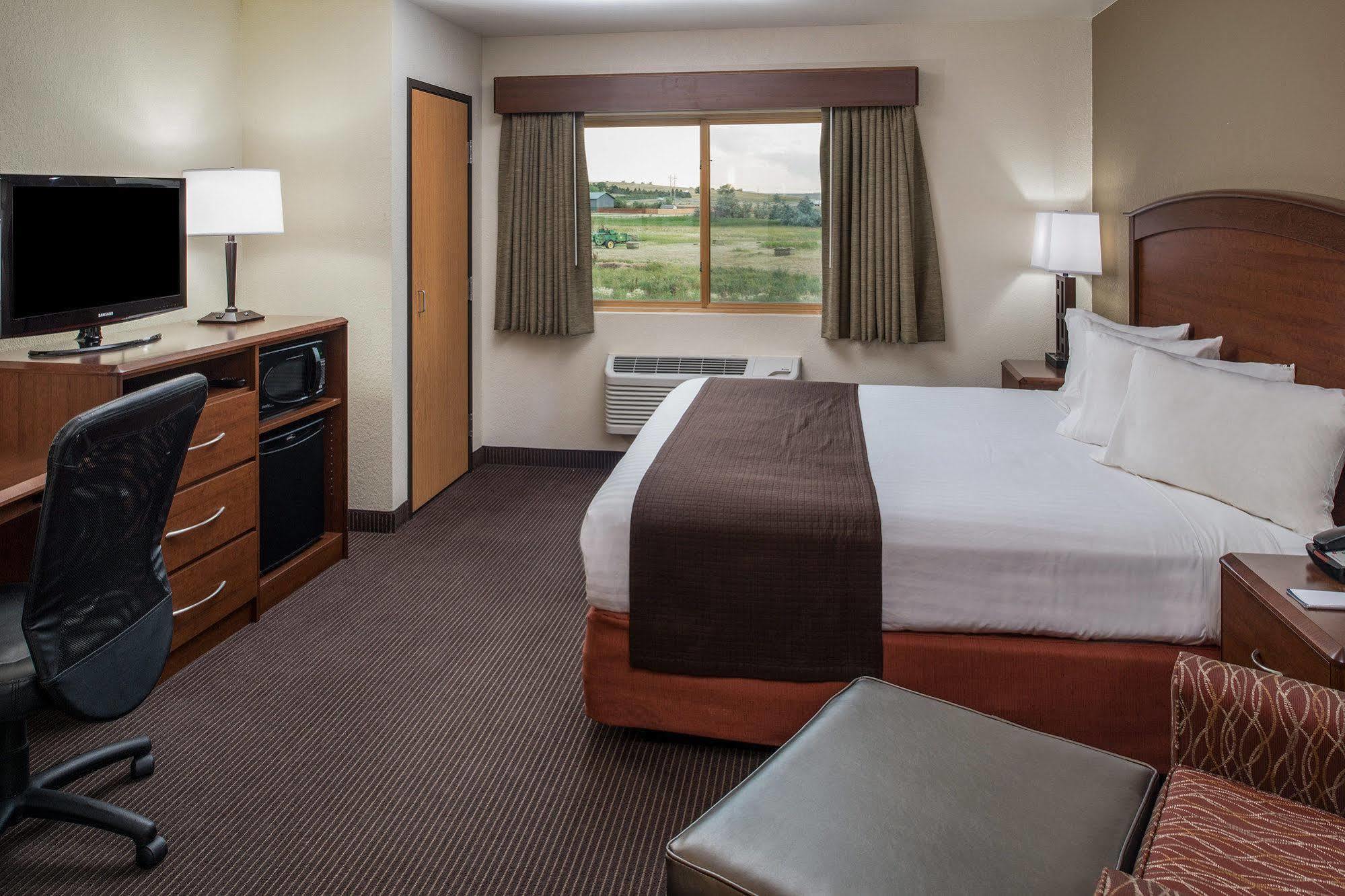 AmericInn by Wyndham Belle Fourche Exterior foto